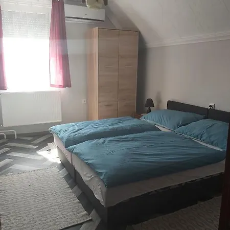 Eva Vendeghaz Penzion 3*